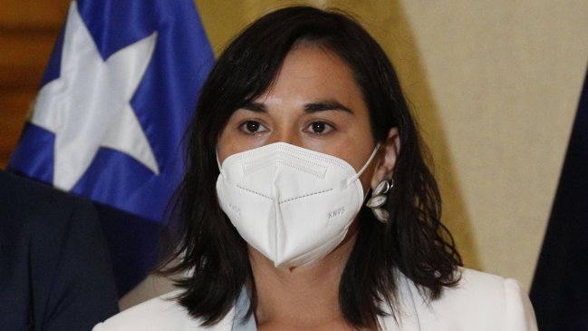 Siches reiteró que Migraciones informó a su equipo sobre vuelo frustrado durante el traspaso