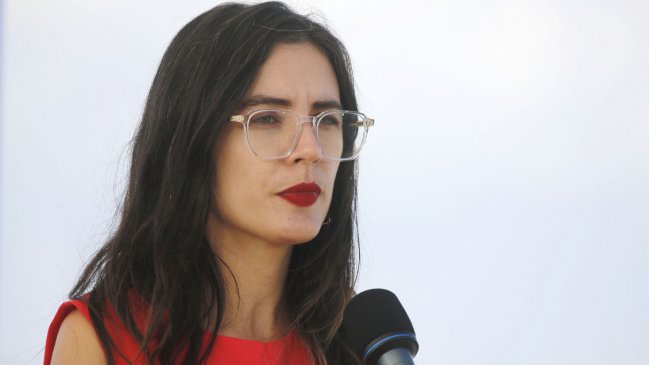 Ministra Vallejo: Seguir insistiendo con los retiros pone en riesgo reformas estructurales de pensiones