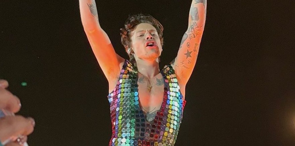 Harry Styles estrenó dos nuevas canciones en Coachella