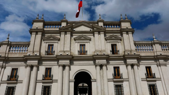 Gobierno fijó tope de seis millones de pesos para sueldos de sus asesores