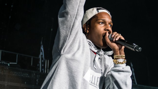A$ap Rocky fue detenido tras volver de vacaciones junto a Rihanna