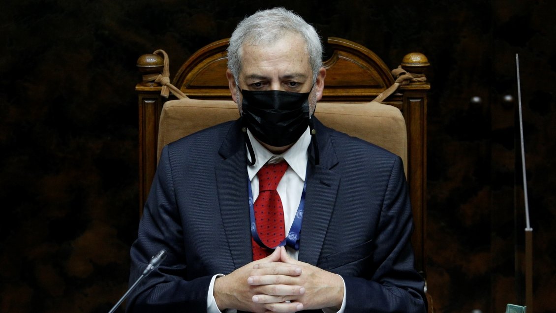 Denunciaron al secretario del Senado, Raúl Guzmán, por violencia física y sicológica