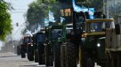   Montados en sus tractores, agricultores protestan contra el Gobierno en Buenos Aires 