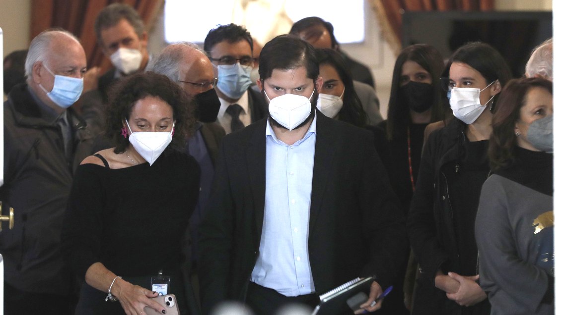 Un mes y medio después de asumir, Boric da por concluido el 