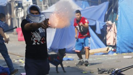  Marcha paralela del 1 de mayo terminó con graves enfrentamientos y balacera  