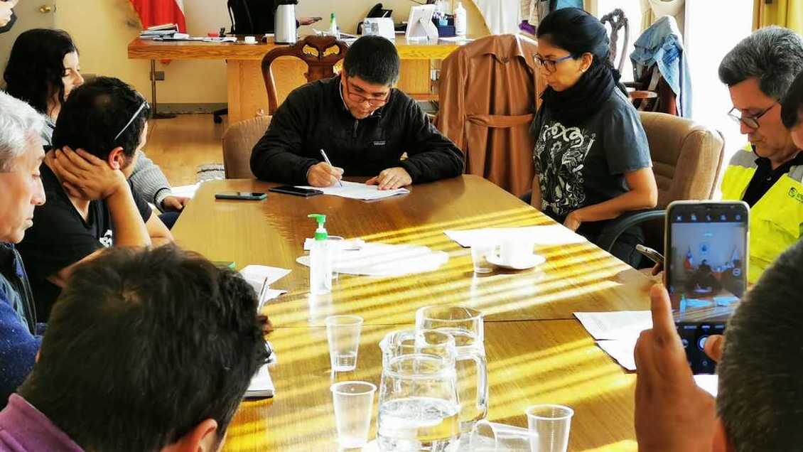 Gobierno confirmó acuerdo con camioneros forestales para dar fin a las movilizaciones