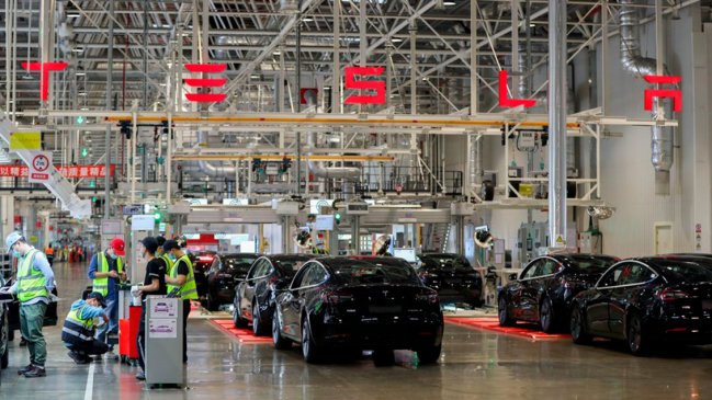 Fábrica de Tesla en Shanghai acelera su producción