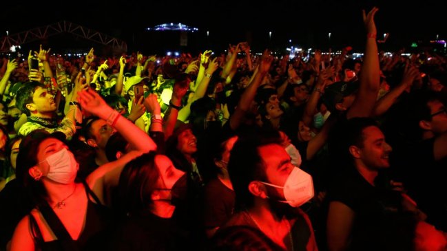 Retroceso de la Región Metropolitana reduce aforo y limita cantidad de asistentes en eventos culturales