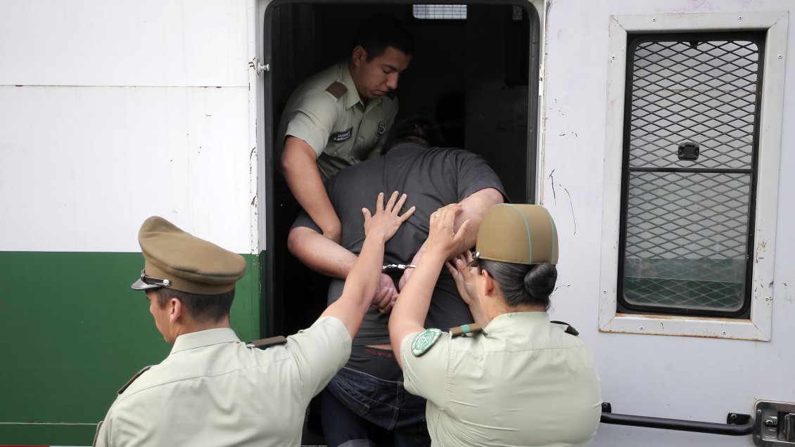 Detienen a sujeto imputado por agredir a su hermana y portar arma de fuego en Rancagua