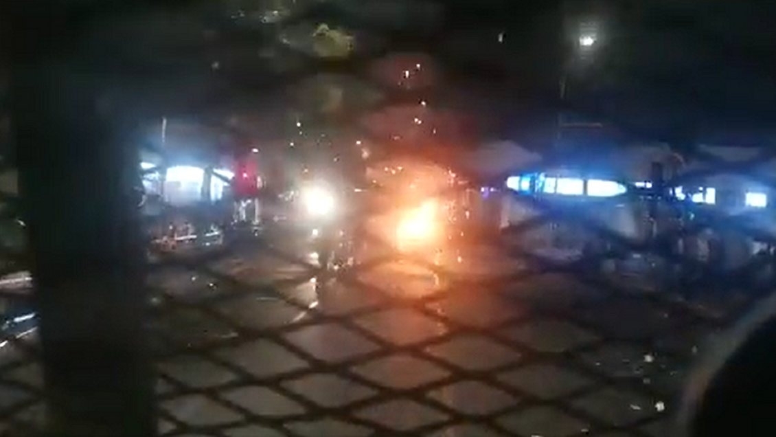 De nuevo hubo barricadas y saqueos en las inmediaciones de la ex Posta Central