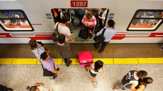 Presunto asaltante huyó por las vías del Metro: Servicio en Línea 1 fue restablecido