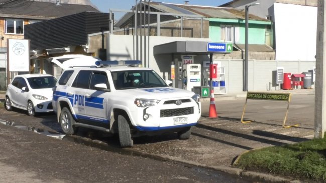 Con armas de fuego asaltan y sustraen 10 millones de pesos a administrador de bomba de bencina