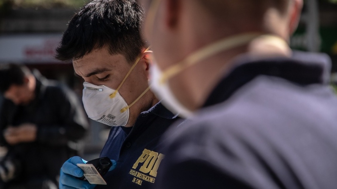 PDI realizó fiscalización migratoria a vendedores ambulantes en barrio Meiggs