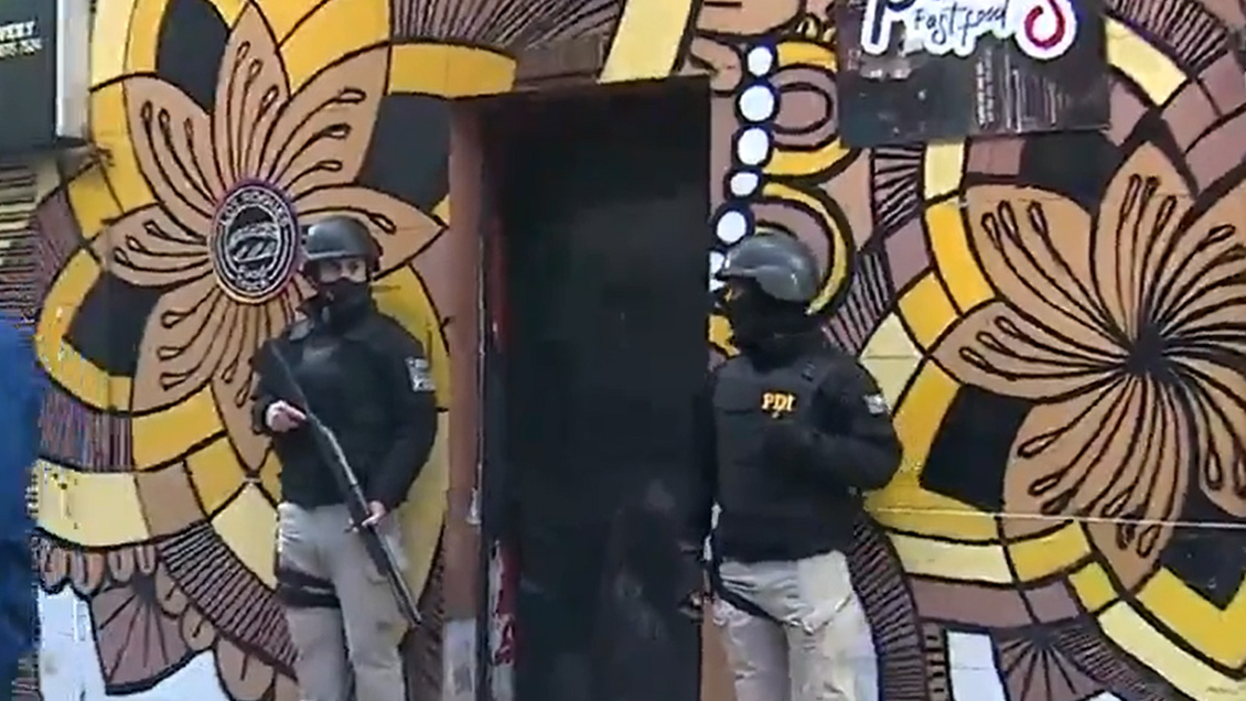 PDI allanó local de comida rápida en operativo antidrogas en Santiago