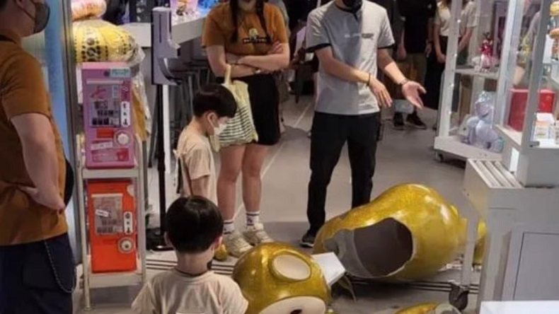 Tienda acusó a niño de romper Teletubby gigante y su papá tuvo que pagar más de 5 millones de pesos