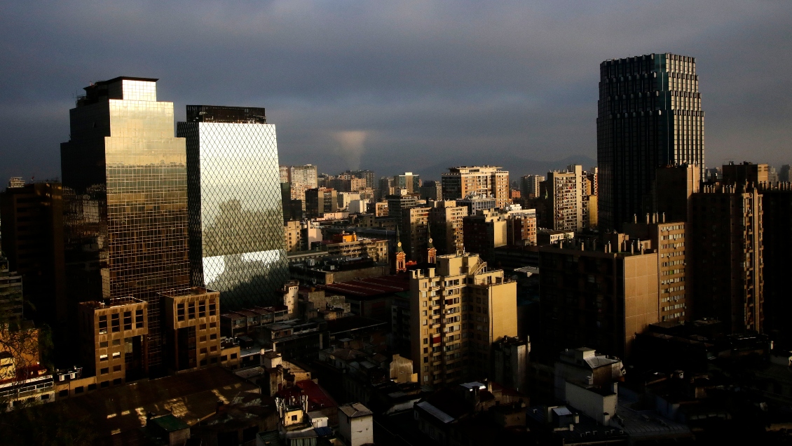 Climatólogo advierte que este mayo podría ser el más seco de la última década en Santiago