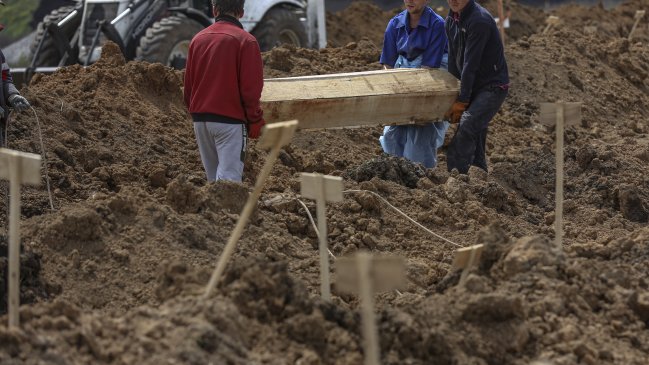 Municipio de Mariúpol aseguró que fueron hallados casi 200 cuerpos en un sótano de la ciudad