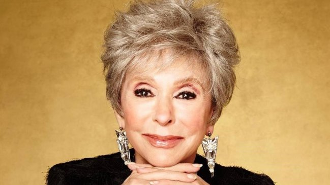 Rita Moreno será la abuela de 