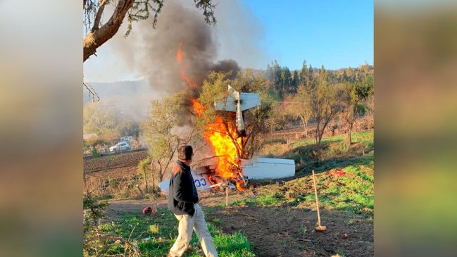 Avioneta cayó en parcela de Melipilla: El piloto sobrevivió