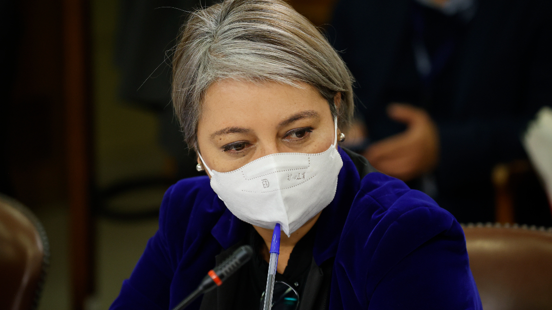 Comisión de Hacienda citó a ministra Jara para conocer avances del Gobierno en materia previsional
