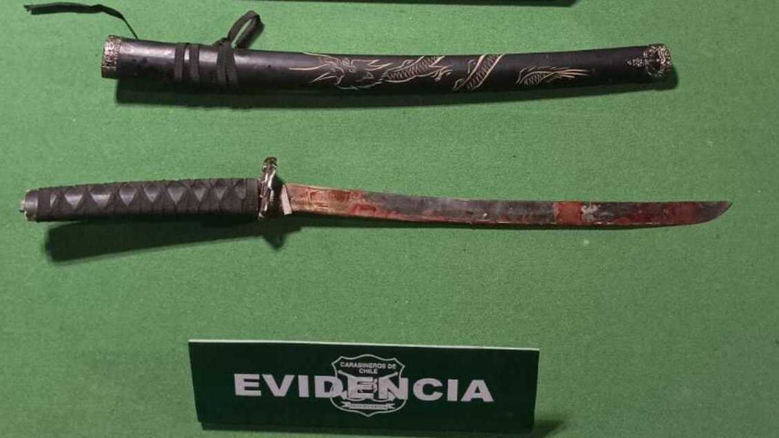 Hombre que agredió a su pareja con una katana quedó con prohibición de acercamiento