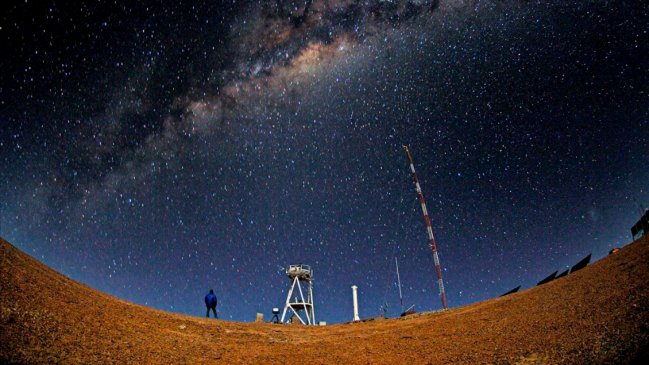 Coquimbo y Antofagasta registran explosivo aumento de denuncias por contaminación lumínica