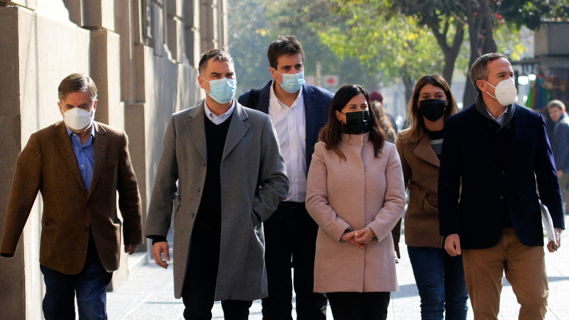 Partidos de Chile Vamos definen su postura de cara al Plebiscito de septiembre