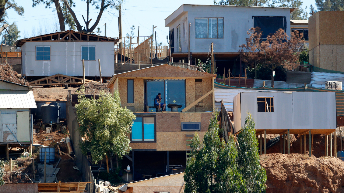 Crisis habitacional en Chile: TECHO lanza campaña para convocar nuevos socios