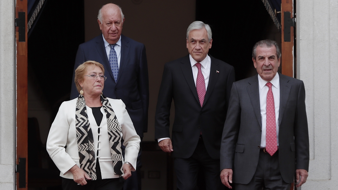 Ex Presidentes no serán invitados a la entrega de la propuesta de nueva Constitución