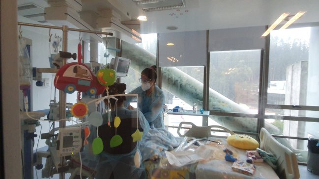 Virus sincicial mantiene a pacientes pediátricos copando todas las camas UCI en Hospital de Concepción