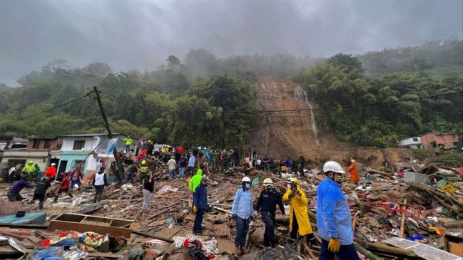 Lluvias dejan 80 muertos y más de 34.000 familias damnificadas en Colombia