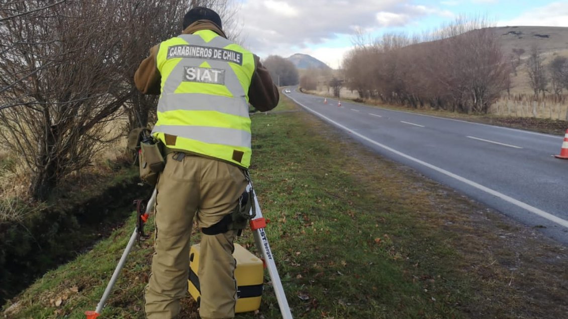 Aysén: Mujer murió al volcar la camioneta en la que viajaba
