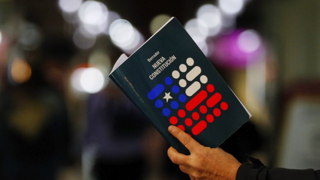 Pleno de la Convención vota este martes el informe final sobre Normas Transitorias