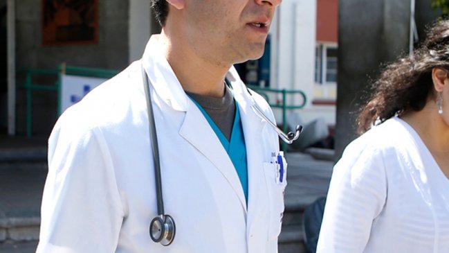 Municipio de Coronel: Doctor de Isla Santa María tiene autorización para ejercer hasta septiembre