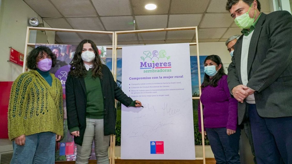 Gobierno lanzó campaña contra la violencia hacia la mujer rural