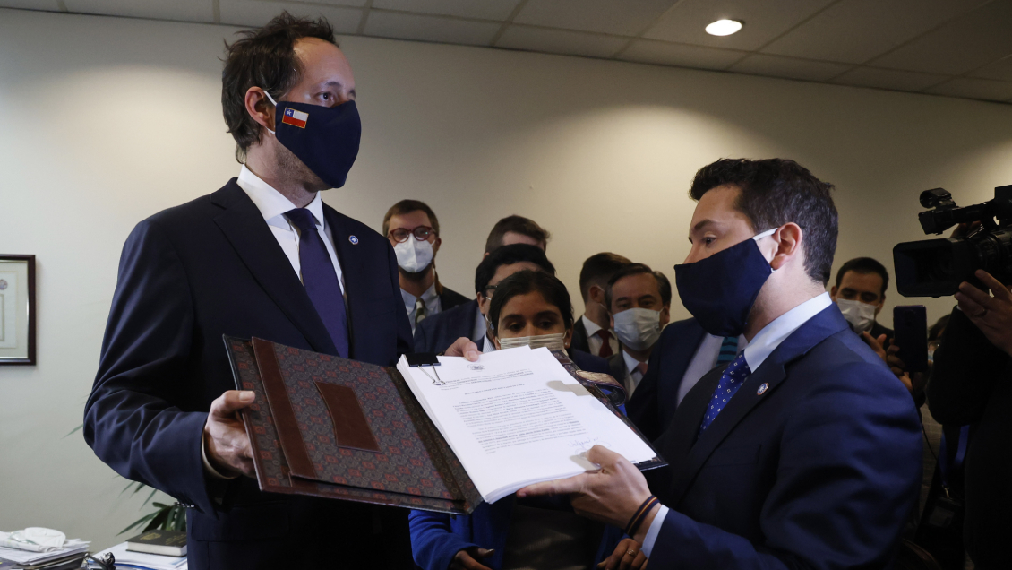 Bancada republicana ingresó acusación constitucional contra ministra Siches