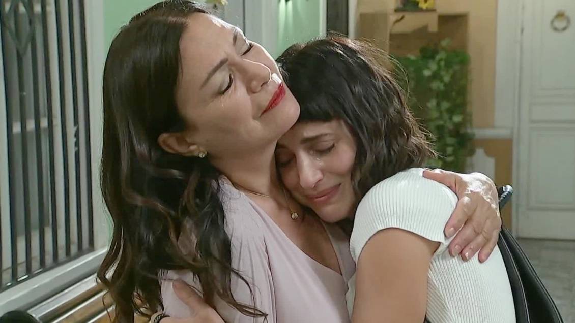 Se estira el adiós: 