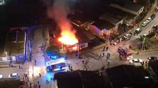 Fiscalía instruye que PDI investigue incendio que destruyó vivienda de defensora del agua en La Ligua