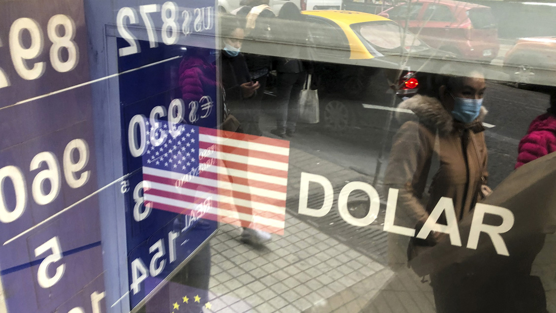 Dólar marcó un nuevo máximo histórico en Chile por segundo día ante caída del cobre