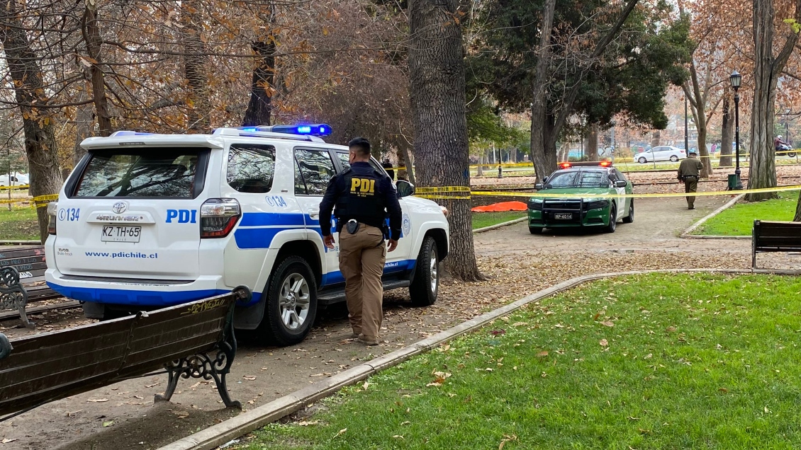PDI investiga un homicidio en el Parque Forestal de Santiago