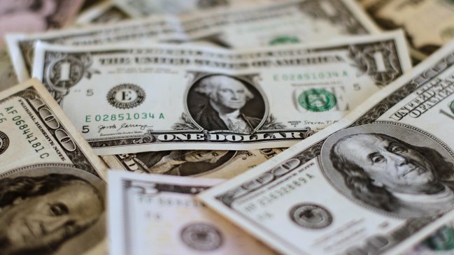 Medidas de Hacienda surten efecto y precio del dólar frena su alza