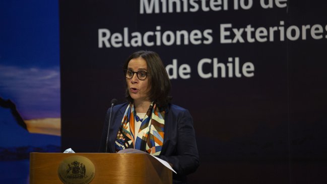 Canciller viajará a España para reunirse con Gobierno y empresarios