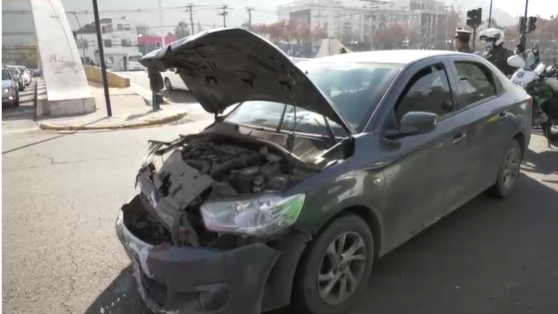 Seis menores detenidos tras protagonizar encerrona, persecución, choque y un atropello en Santiago