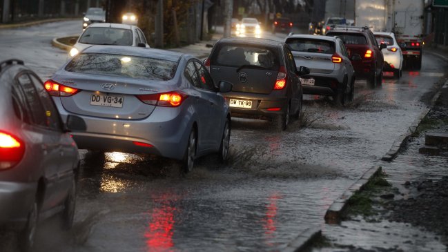 Pronostican lluvias para jueves y viernes en la Región Metropolitana