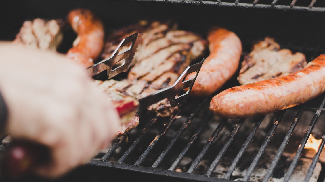 Francia prohibirá llamar 