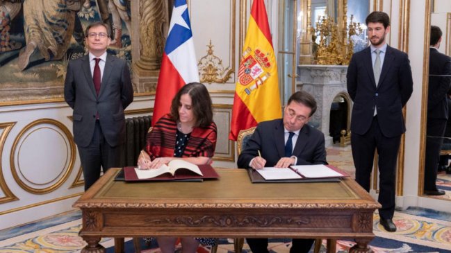 Chile firmó con España un 