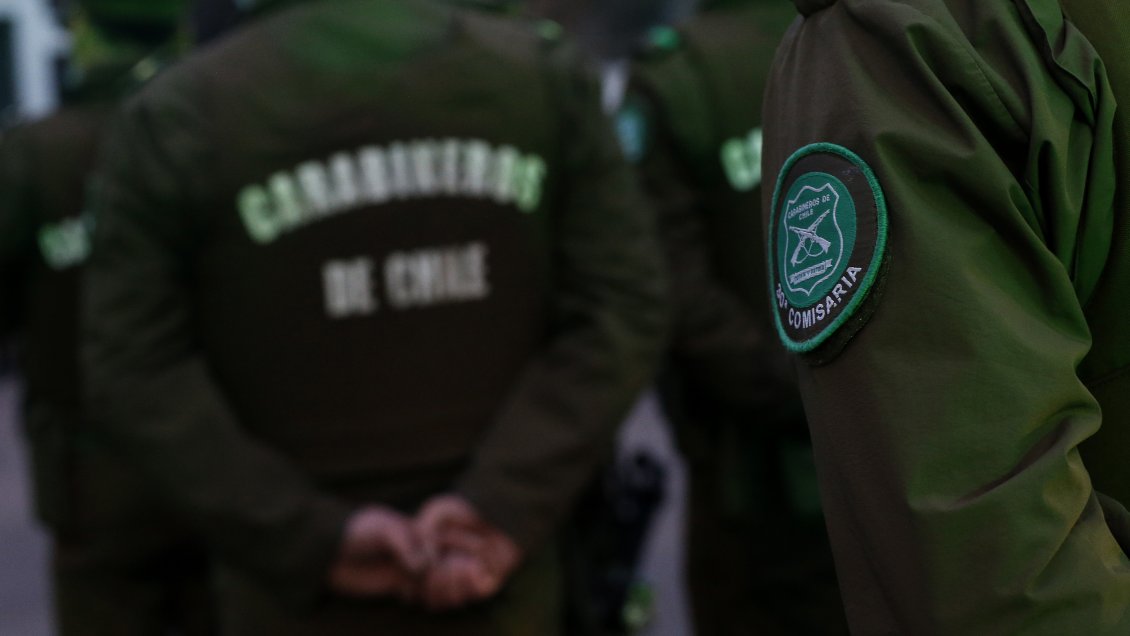 Mujer fue amenazada con armas de fuego al sufrir portonazo en Independencia