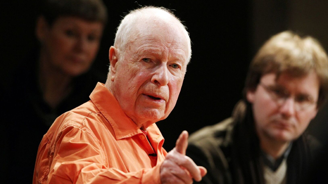Muere el aclamado director teatral Peter Brook a los 97 años