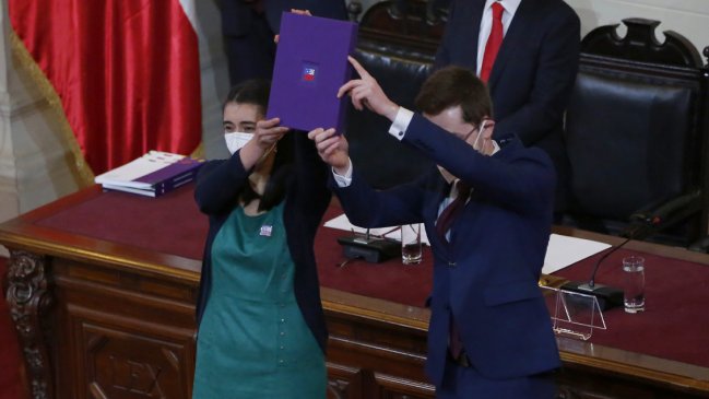 María Elisa Quinteros: 