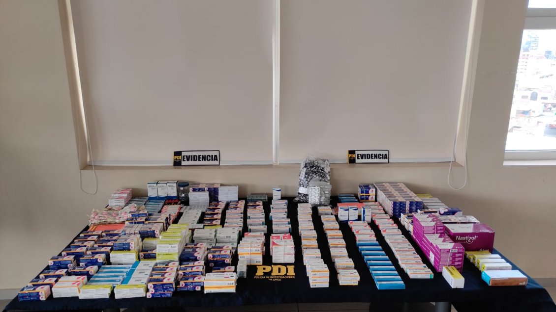 PDI decomisó más de 11 mil dosis de medicamentos en una feria libre de Temuco